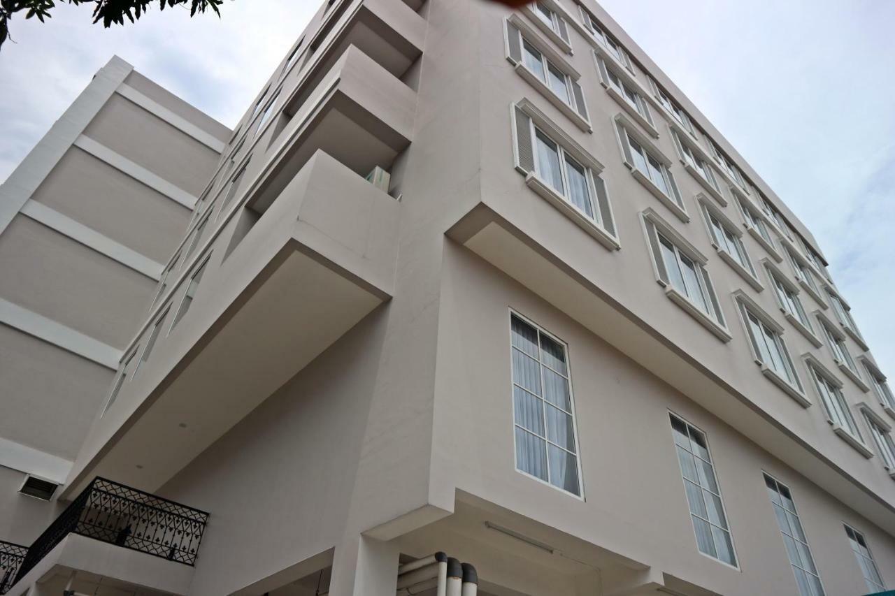 Hotel Shalva Jacarta Exterior foto